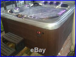 2014 ESL5735 SELECT WithBluetooth STEREO & light desert Horizon/Brown spa Hot Tub