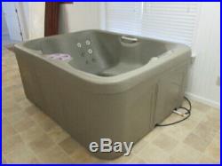 Fantasy Spas Hot Tub / Spa 62 x 80 x 32, 110V/220V, NEW heater