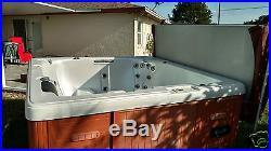 Garden Leisure Hot Tub 6 Person / Has Ozone Makes It Very Easy To Clean