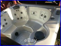 High End Maax Spas hot tub, 6 person, EXCELLENT CONDITION