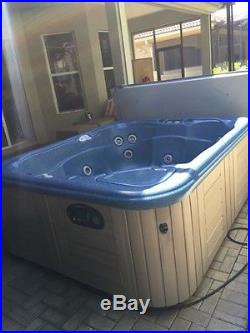 Hot Spring Six (6) Person Portable Hot Tub Prodigy Excellent condition