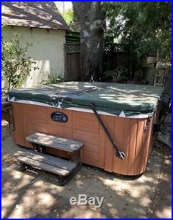 Hot Tub Jacuzzi, Used, Working, Only Jet Bubbles Need Fixing, Size 90/100