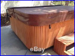 JACUZZI HOT TUB J-330 Outdoor SPA 5 Person For Pickup in Temecula CA