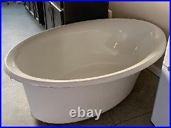 Jacuzzi Never used Builder installed -White