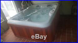 Jacuzzi hot tub used, excellent condition
