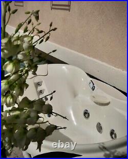 Jacuzzi spa hot tub jet white bath drop-in drop in pressure pearl electric pool
