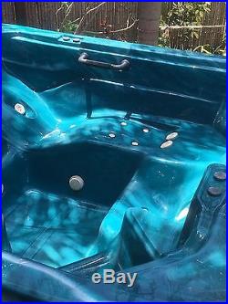 Leisure Bay Hot Tub/, 4 to 5 person, Spa Tub