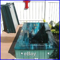 OUTDOOR SPA / WHIRLPOOL / HOT TUB for 2 or 4 ECONOMICAL OPERATION