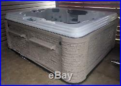 Strong Spa Milan 4 Person Hot Tub 60 Jets CLEAN Barely Used Excellent Condition