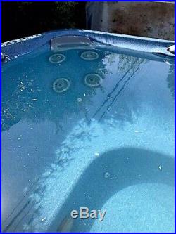 Sundance Spa / Hot Tub with warranty $1300.00 Spas & Hot Tubs