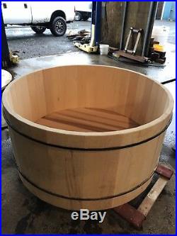 Woodfired red Cedar Hot Tub. 4 Round 44 Tall
