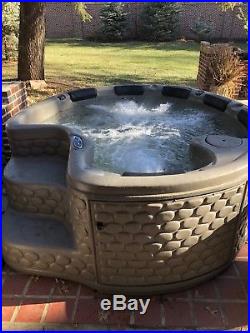 Zen Hot Tub